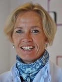 dr. M.B.E. (Marian) Menke-Pluijmers